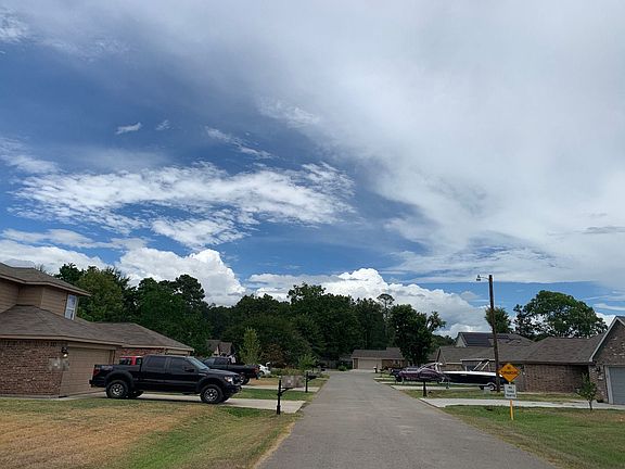 4th image of 15001 Port Cir