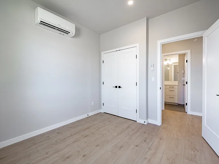 8638 Harborview Rd — Photo 34