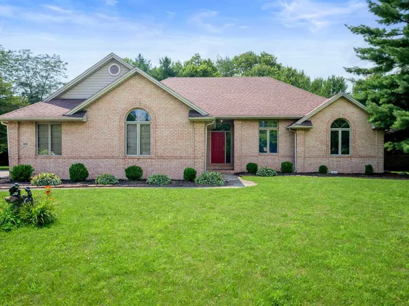 805 S Oakmont Cir, Yorktown, IN 47396