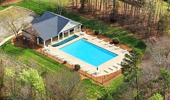 2nd image of 1528 Oakdale Green Dr