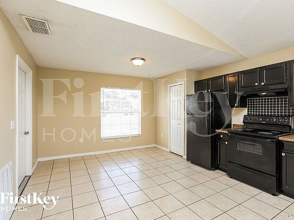 4th image of 7448 Little Pond Ct