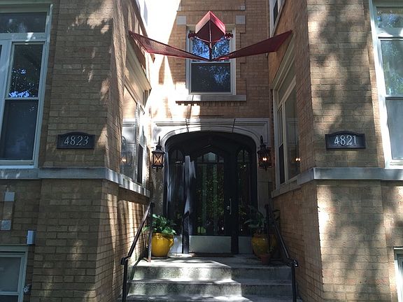 2nd image of 4823 N Sawyer Ave #1N