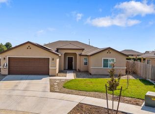 2463 Madeline Dr, Hanford, CA