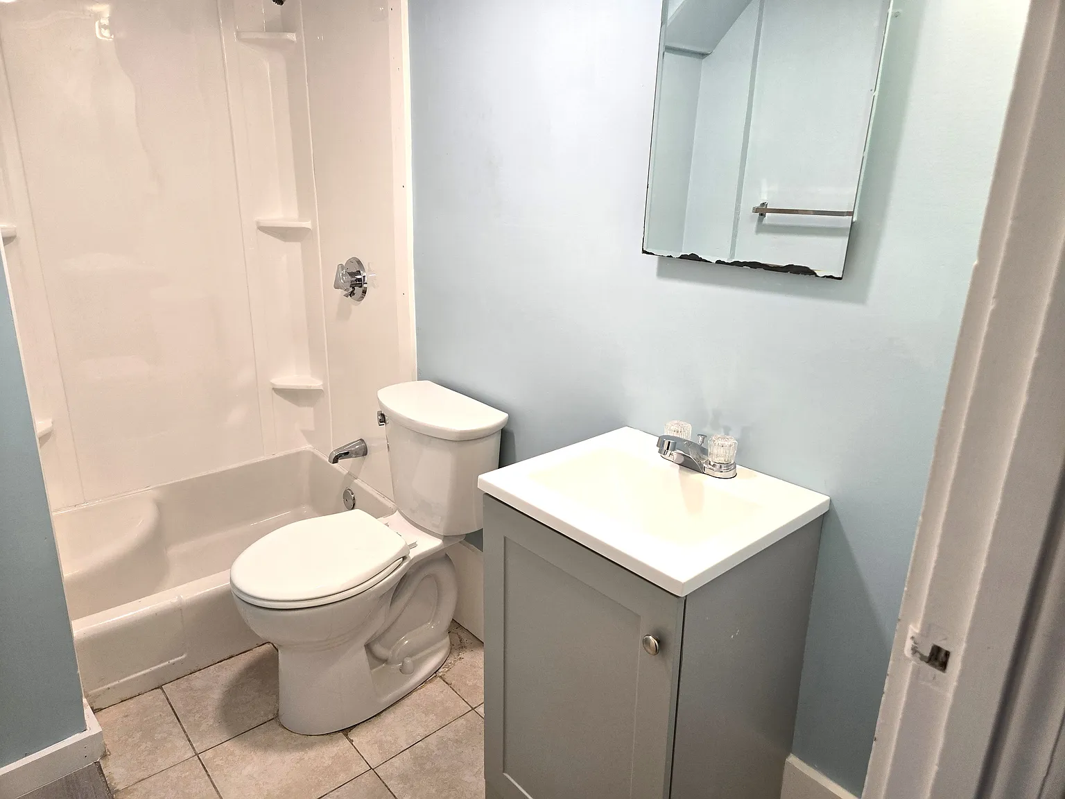 Studio, 330 sqft, $1,750 — Photo 3