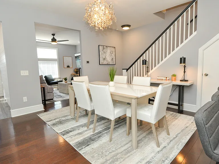 446 W 1st Ave — Photo 12