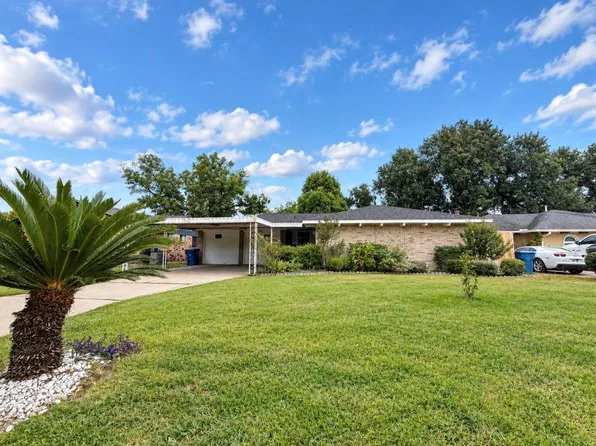 8418 Meadowview Dr #8418, Houston, TX 77037