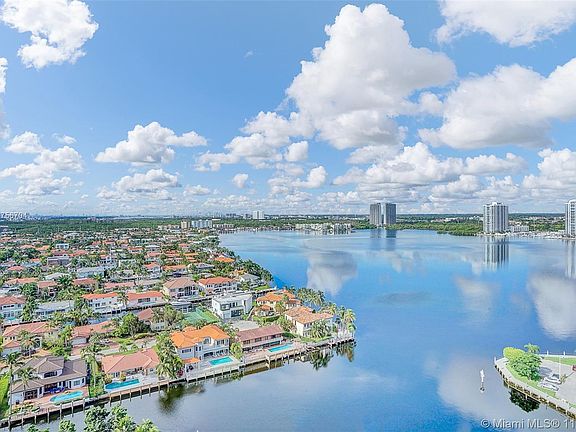 Home For Sale In 1000 Williams Island