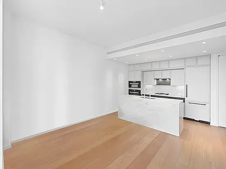 5 Beekman St #22C — Photo 7