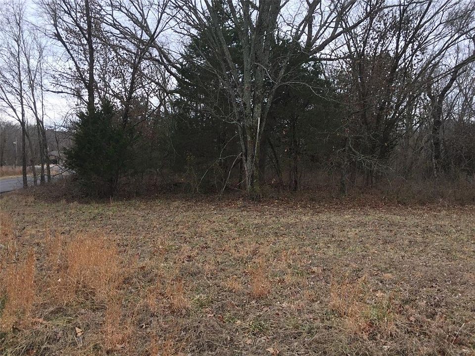 2nd image of Kincardine Dr #7