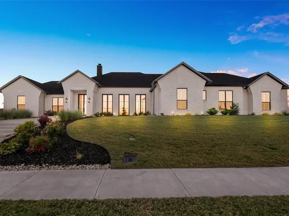 134 Sunflower St, Lorena, TX 76655