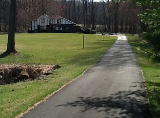 2050 Angstadt Rd, Quakertown, PA 18951