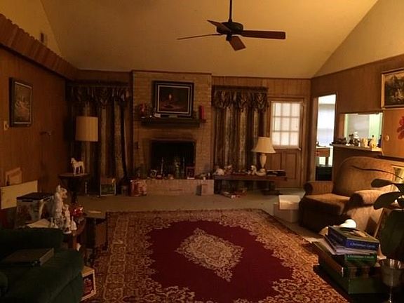 4th image of 7507 Antoine Dr