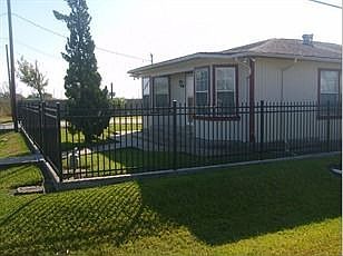 1st image of 4533 Pelican St