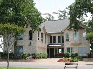 612 Enchanted Isles Dr, Mabank, TX 75156