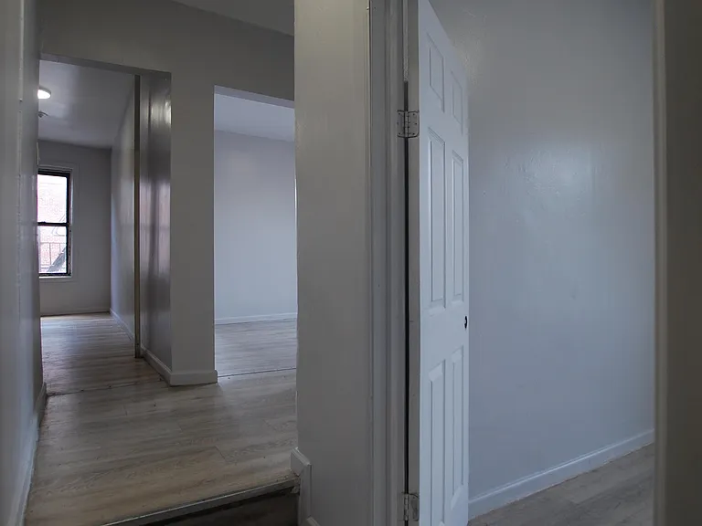 1400 Beach Ave #2 — Photo 9