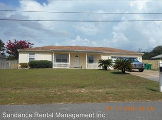 1947 Salamanca St, Navarre, FL 32566