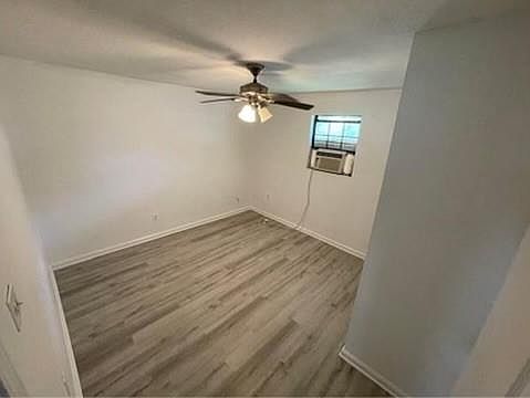 5th image of 947 Avenue E