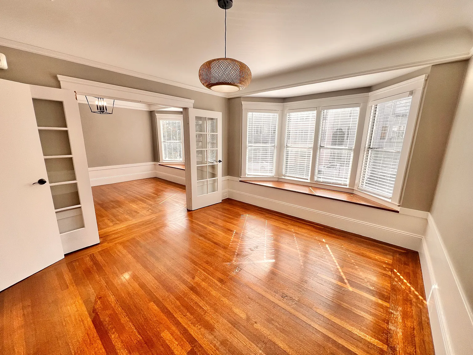 1 bed, $4,400 — Photo 2