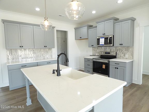 4th image of 628 Tart Town Road