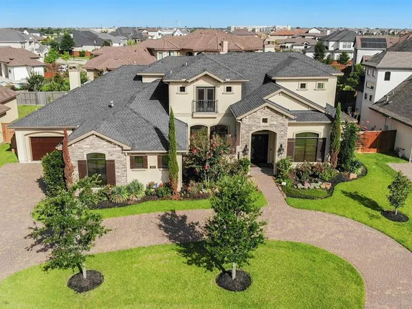 10115 E Frio River Circle, Cypress, TX 77433