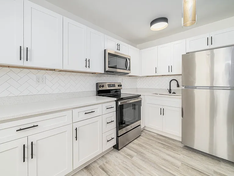134 W Seaview Ave — Photo 5