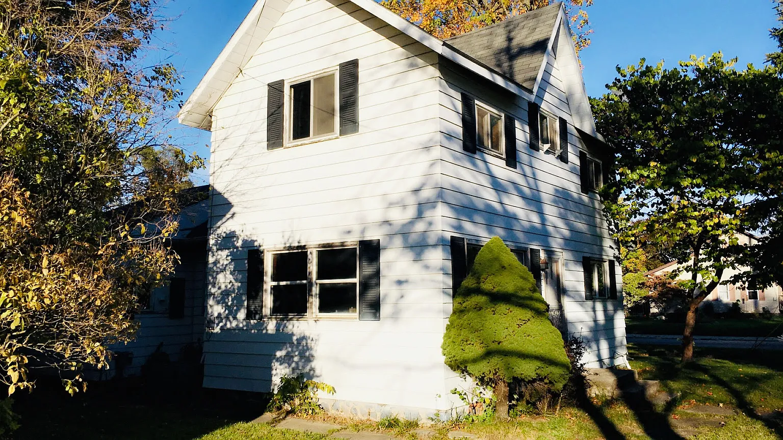 437 E State Rd photo 1