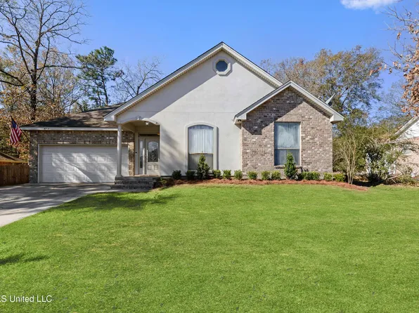 8818 Oio Pl, Diamondhead, MS 39525