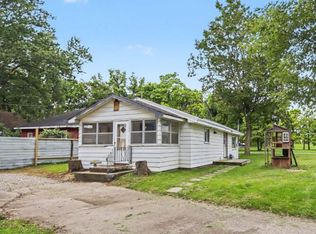 210 16th St N, Springfield, MI 49037