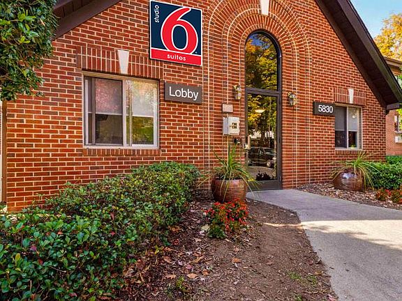 2nd image of 5830 Westpark Dr #Studiob