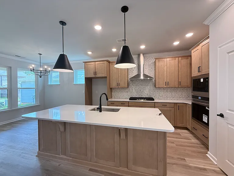 Middle Springs Ln — Photo 18