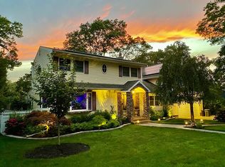 74 Dorchester Rd, Ronkonkoma, NY 11779