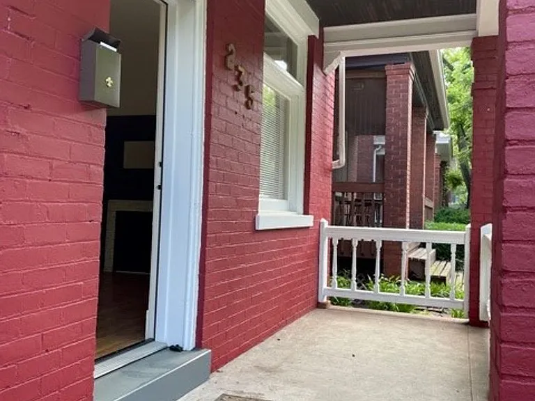 235 Emming St — Photo 3