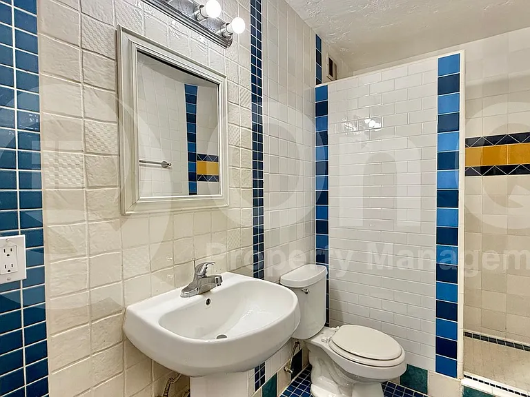 906 W Malibu Dr — Photo 13