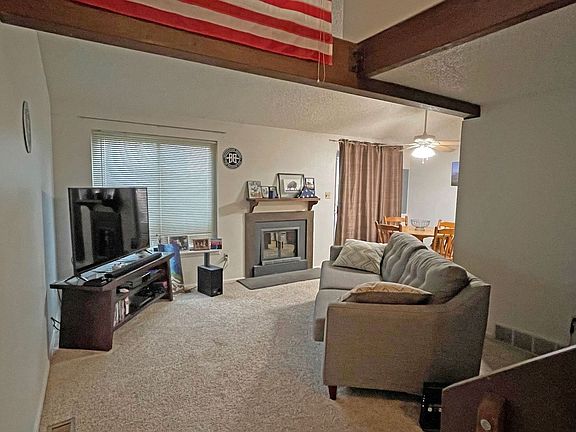 3rd image of 4855 Bluestem Dr
