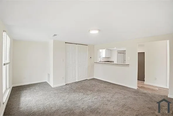 12121 3rd Ave — Photo 6