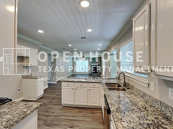 5th image of 4117 Tradewind Dr