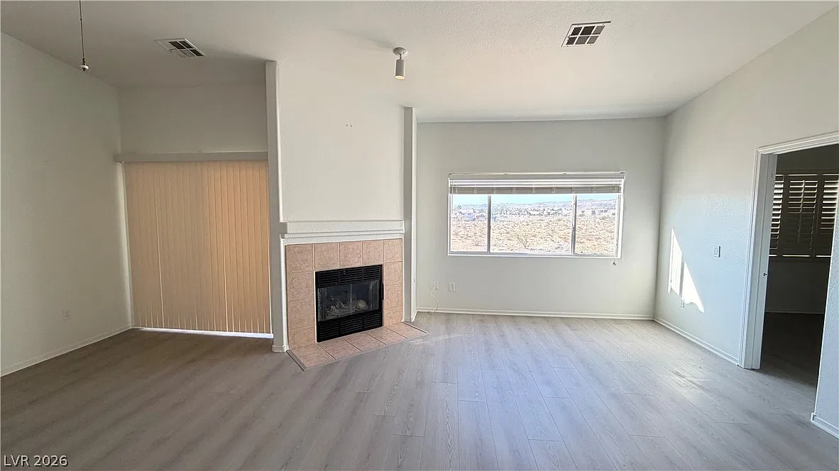 8725 W Flamingo Rd — Photo 3