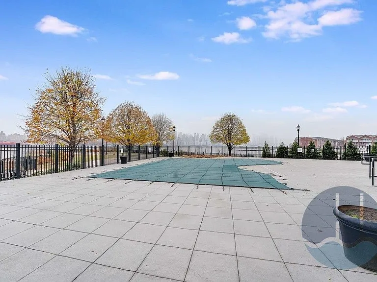 7400 River Rd #217 — Photo 4