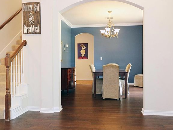 3rd image of 1209 Glen Ellen Ct