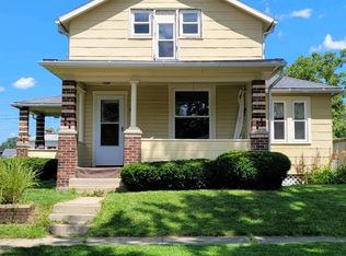 421 S 421 1/2 St, Crestline, OH 44827