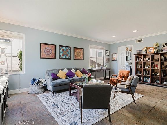 5th image of 741 Camino Real Ave