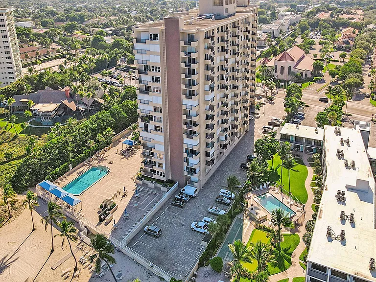 2000 S Ocean Blvd #LC — Photo 66