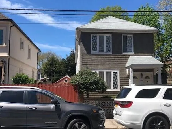 2414 E 29th St, Brooklyn, NY 11235