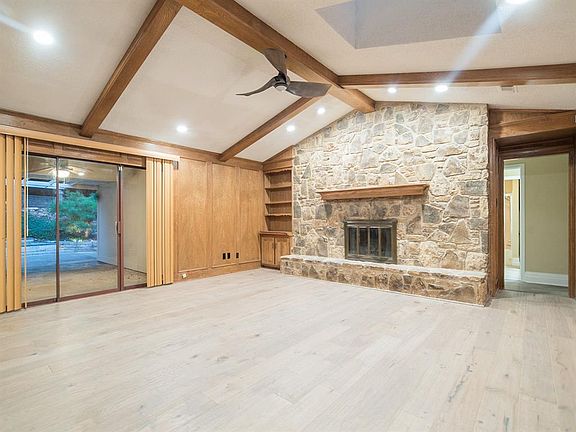 5th image of 2110 Coolidge Dr