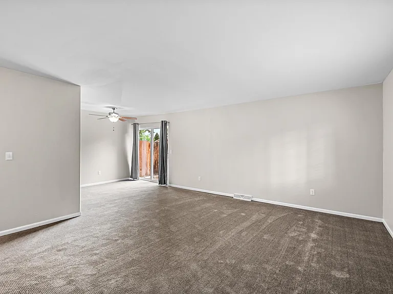 5261 Meade St — Photo 6