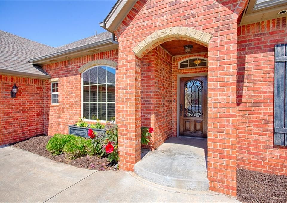 1st image of 15309 Pleasant Cove Ln