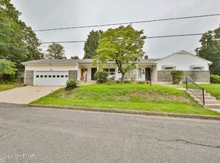 212 S 7th St, Bangor, PA 18013