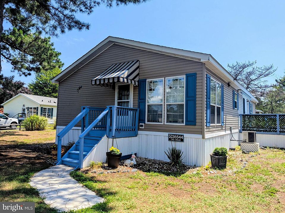 1st image of 36544 Pebble Dr