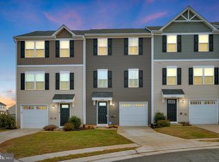 2914 Farzi Cir, Locust Grove, VA 22508