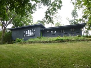 71 Greenhill Rd, Dayton, OH 45405